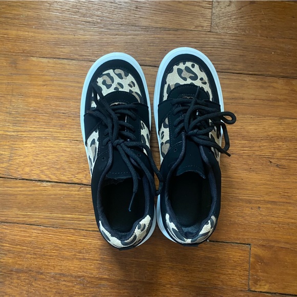 SHEIN Leopard Print Women's Sneakers - Picture 2 of 7